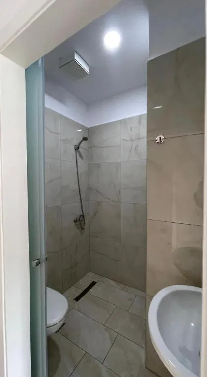 Hotel Skura Librazhet